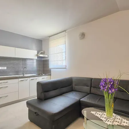 Ferienhaus Kascuni A2 *